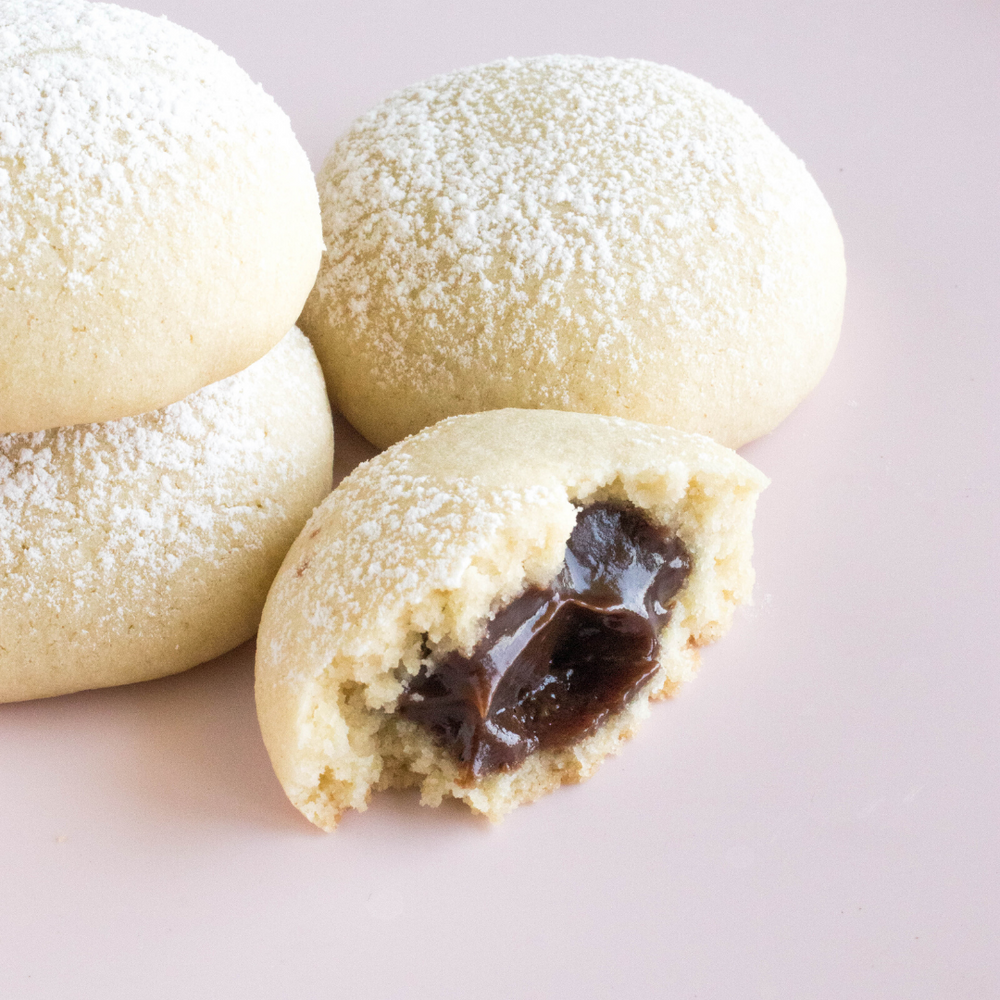 
                  
                    Shortbread Cookies filled with brigadeiro
                  
                