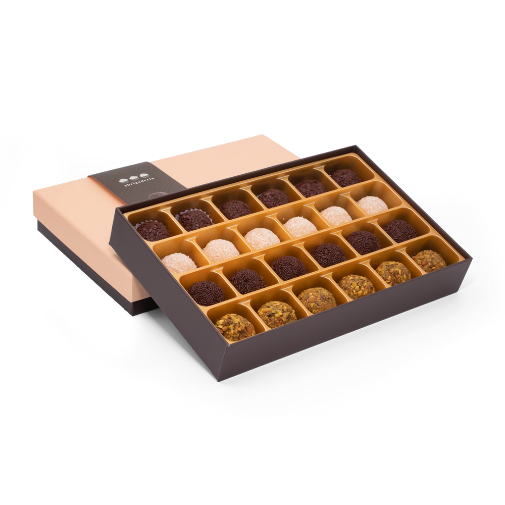
                  
                    Box of 24 gourmet brigadeiros - assorted (Milk chocolate, dark chocolate, pistachio and coconut)
                  
                